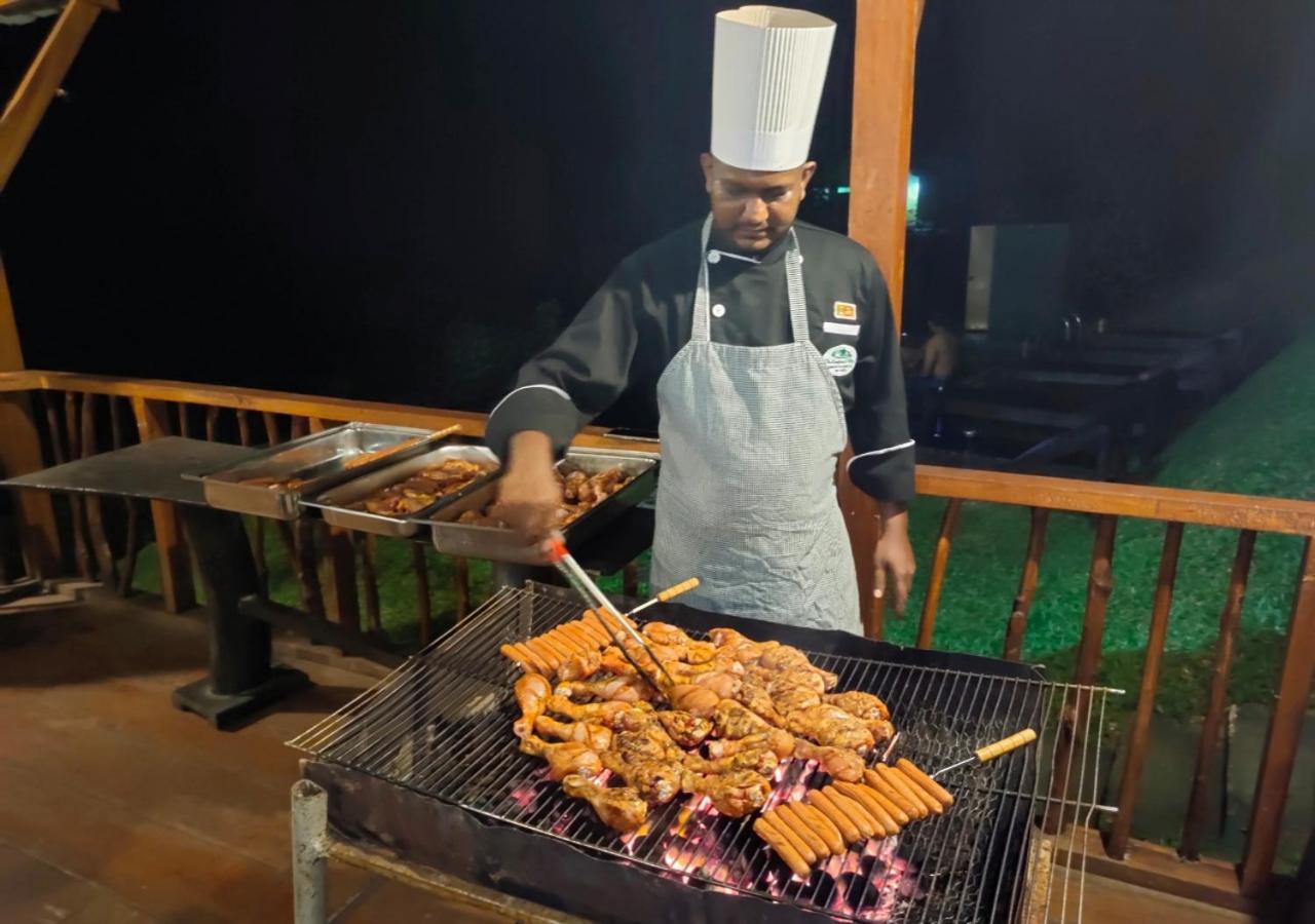 Cinnamon Village Sinharaja Денияя Екстериор снимка